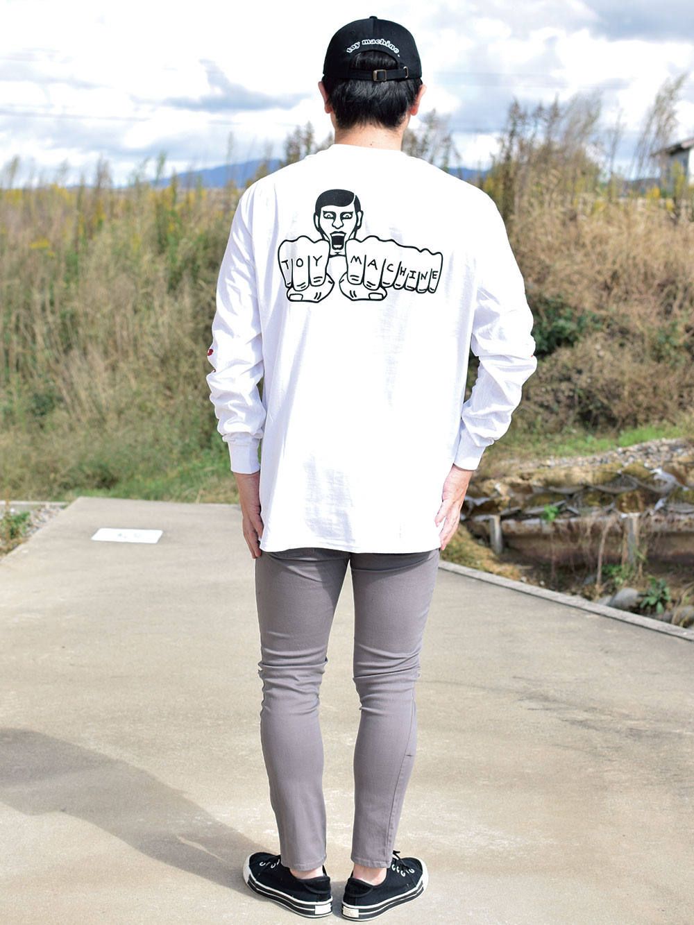 [PDSXTOY MACHINE] FIST LONG TEE