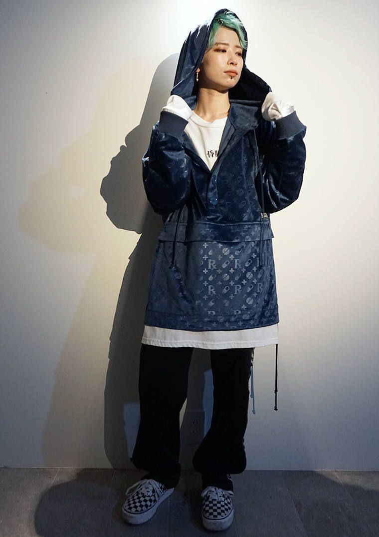 PATIENT [ HALF BUTTON VELOUR PULLOVER ]