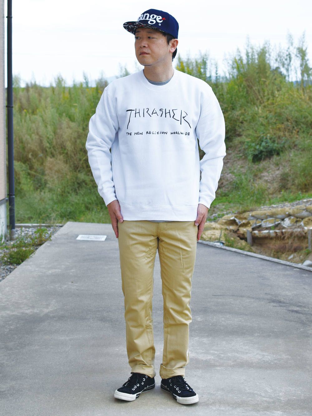 THRASHER - New Religion Worldwide CREW SWEAT | DOLL