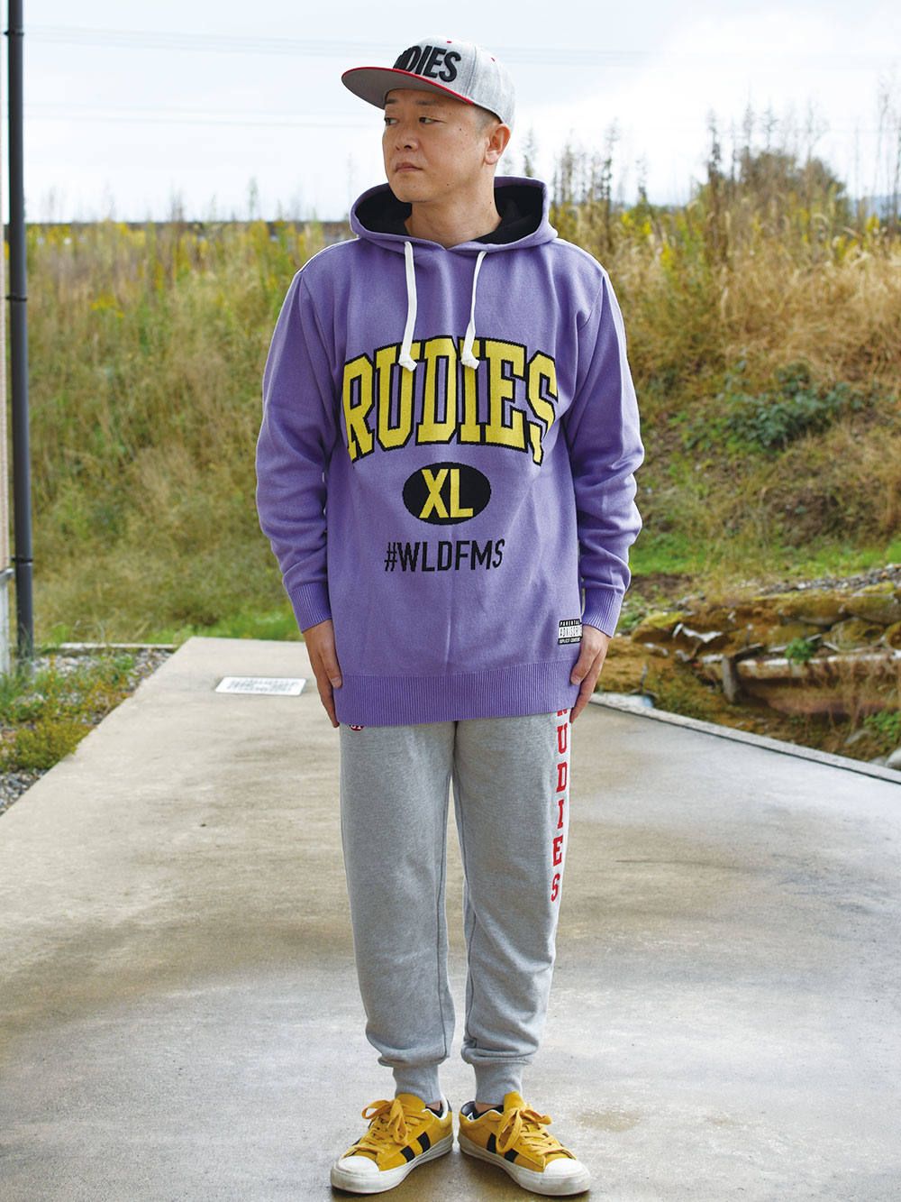 COLLEGE KNIT-SWEATER