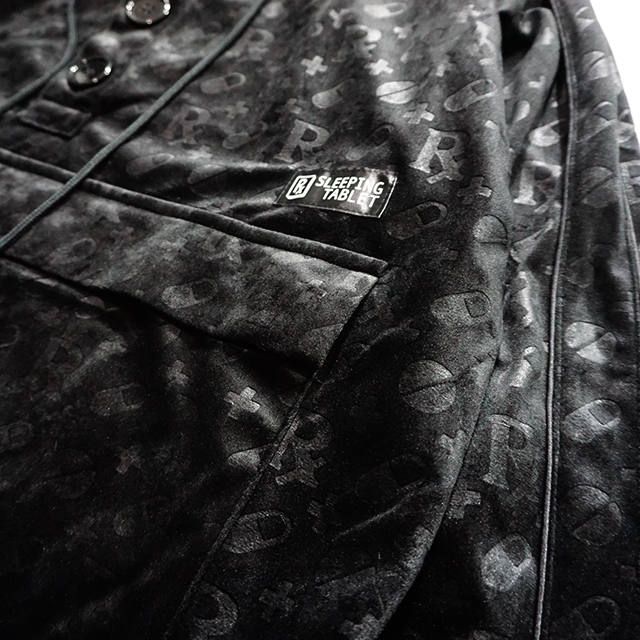 PATIENT [ HALF BUTTON VELOUR PULLOVER ]