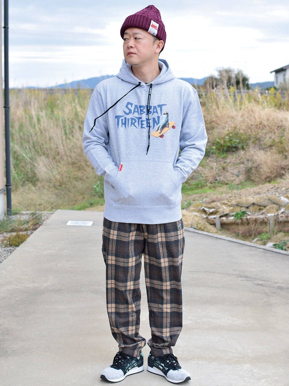 SKATE HAND-HOODIE