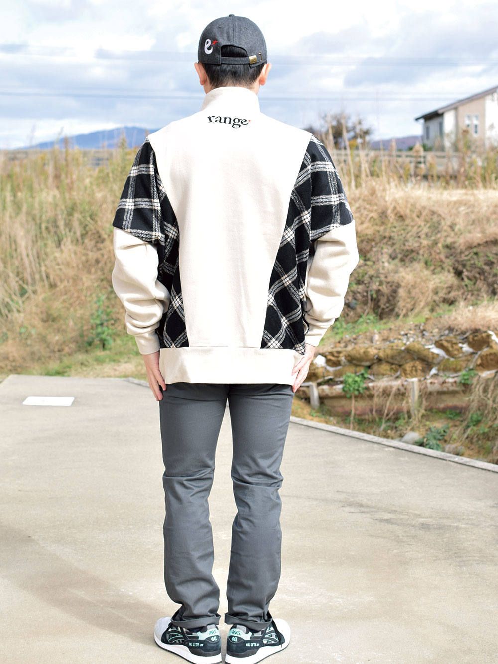 rg over size checker zip crew