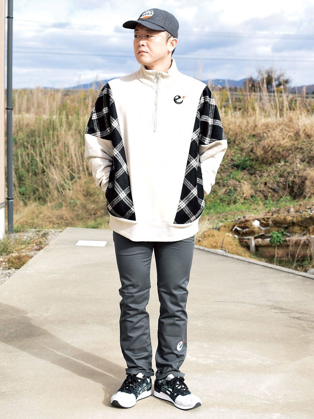 rg over size checker zip crew