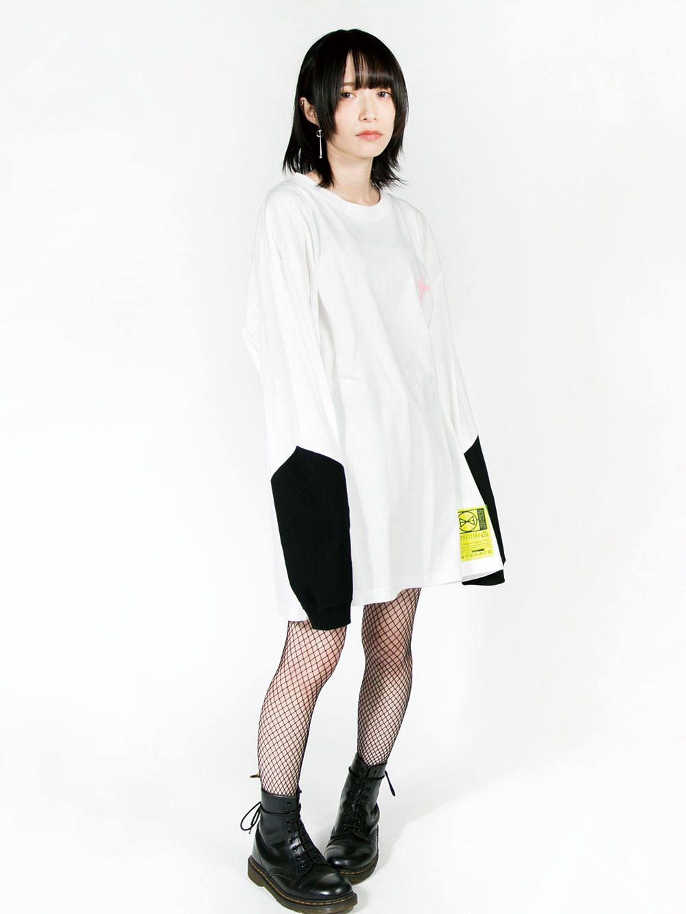 “W” Cross Longsleeve T-shirt