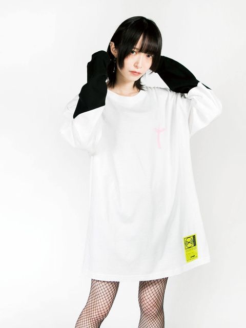 “W” Cross Longsleeve T-shirt