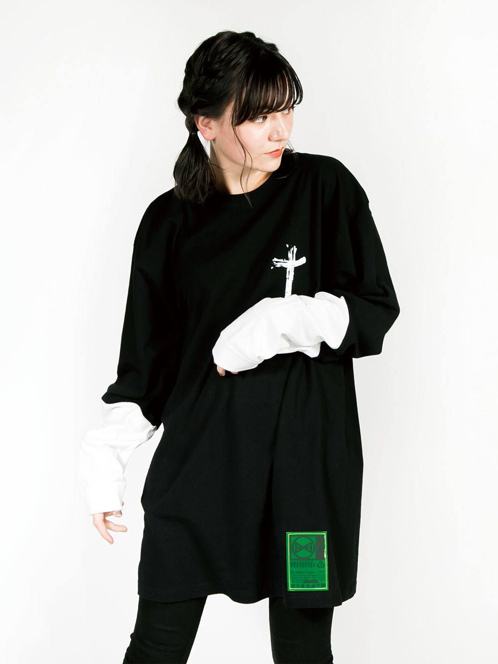 “W” Cross Longsleeve T-shirt