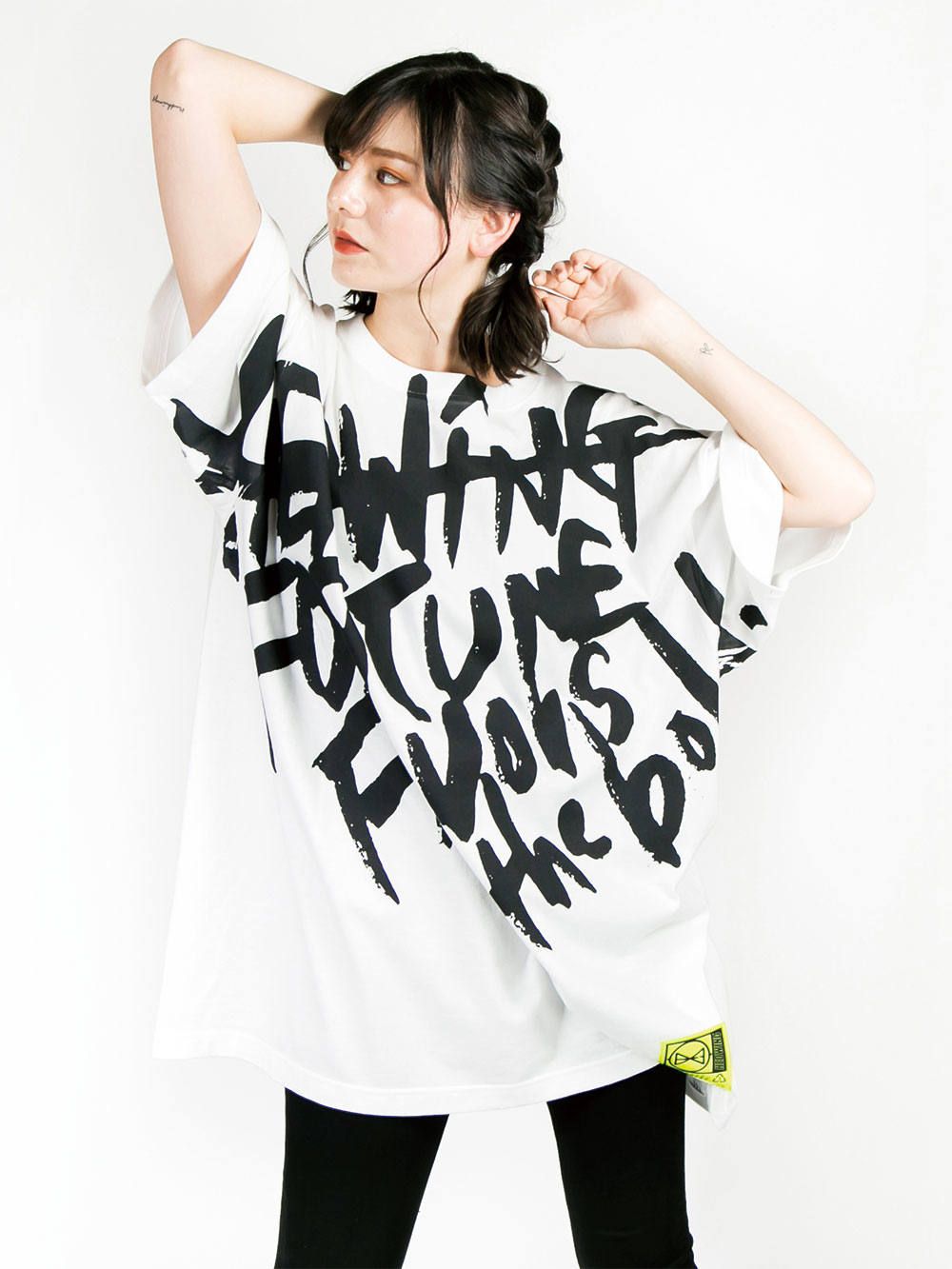 Big Shilhouette “Stick Out” T-shirt