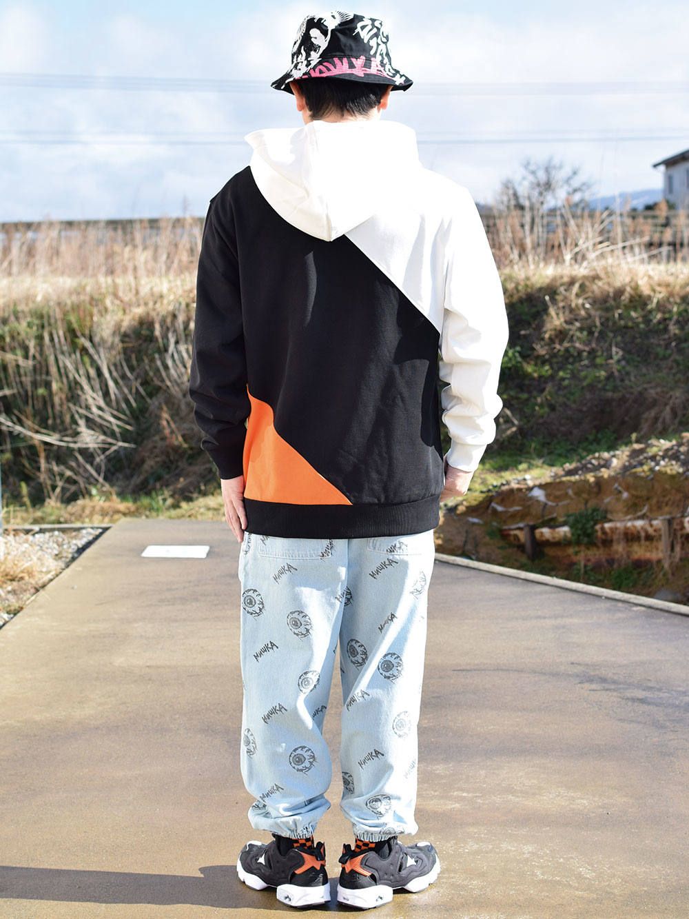 switching HOODIE