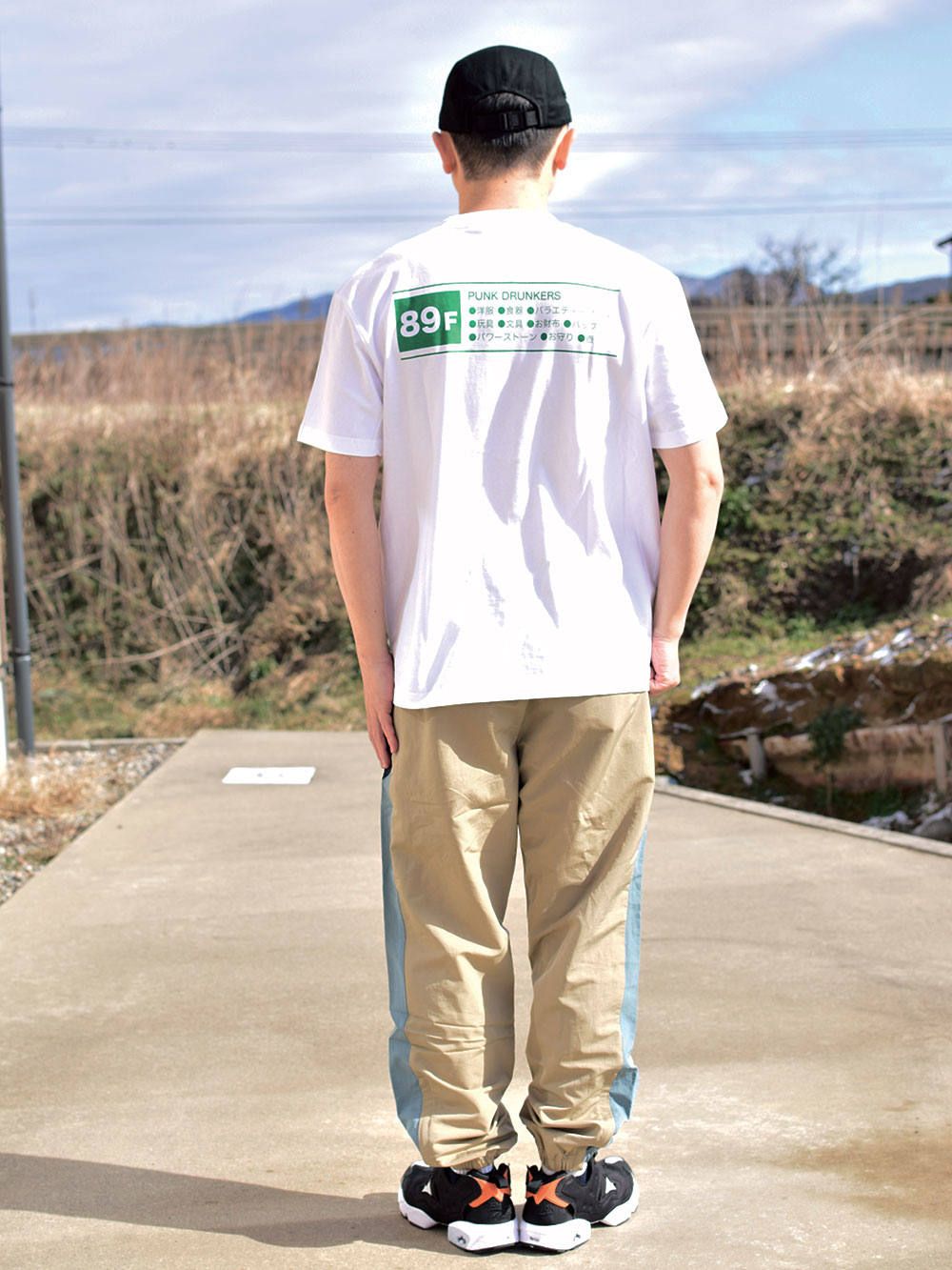 89F.TEE