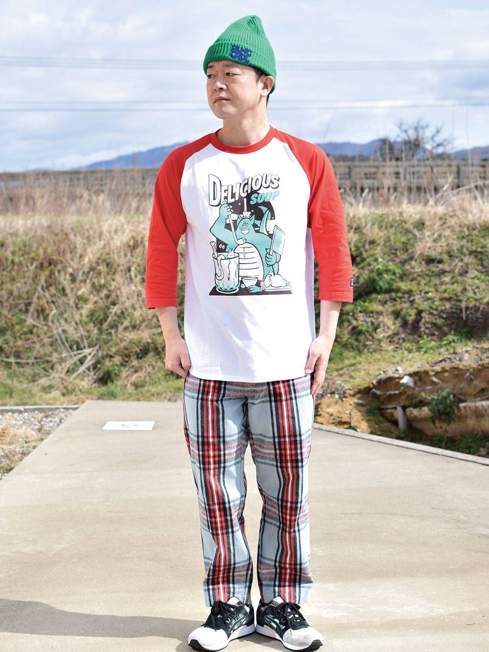 DELICIOUS RAGLAN-SLEEVE