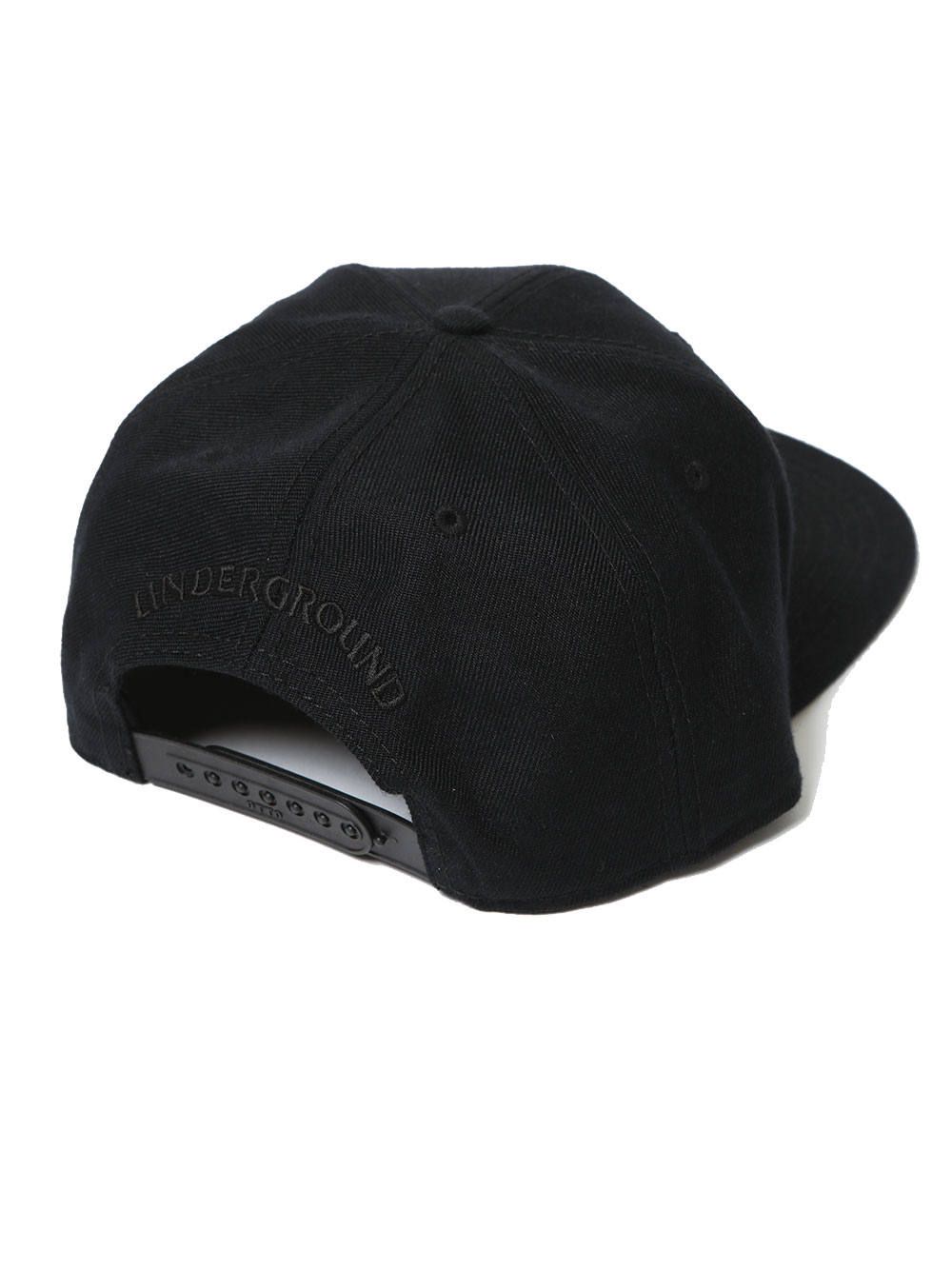 SLICK SNAPBACK-CAP