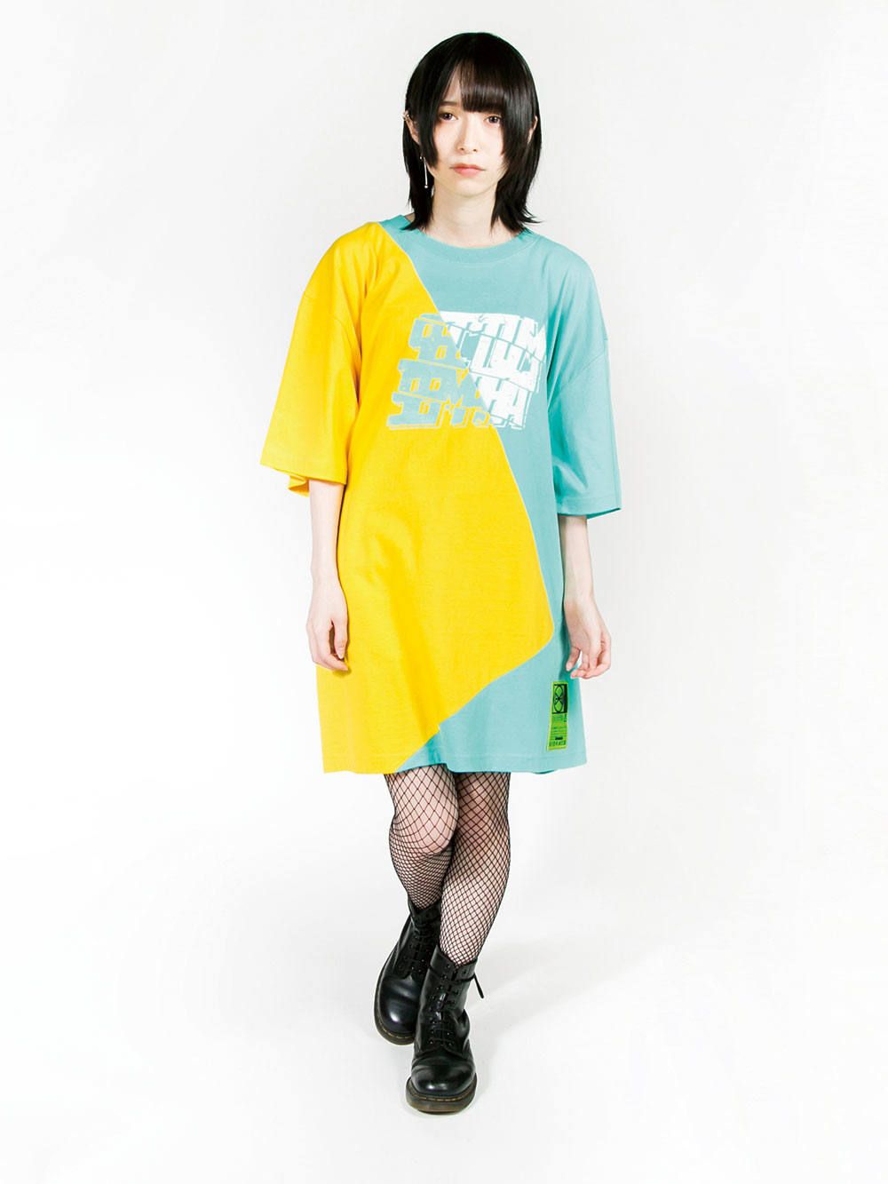 Cross Cut Missing “septum” T-shirt
