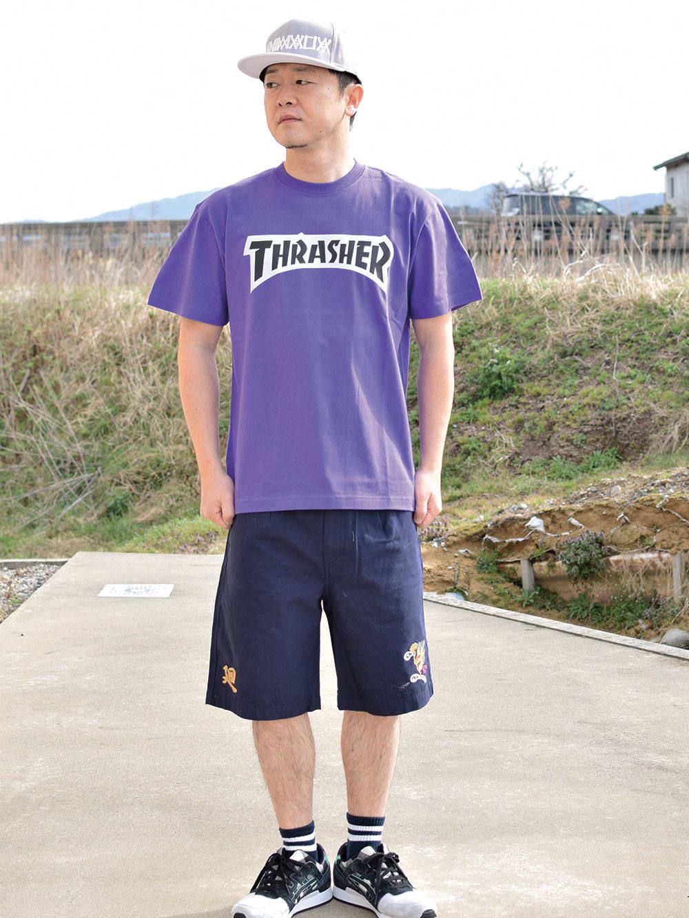 STICKER2 S/S TEE