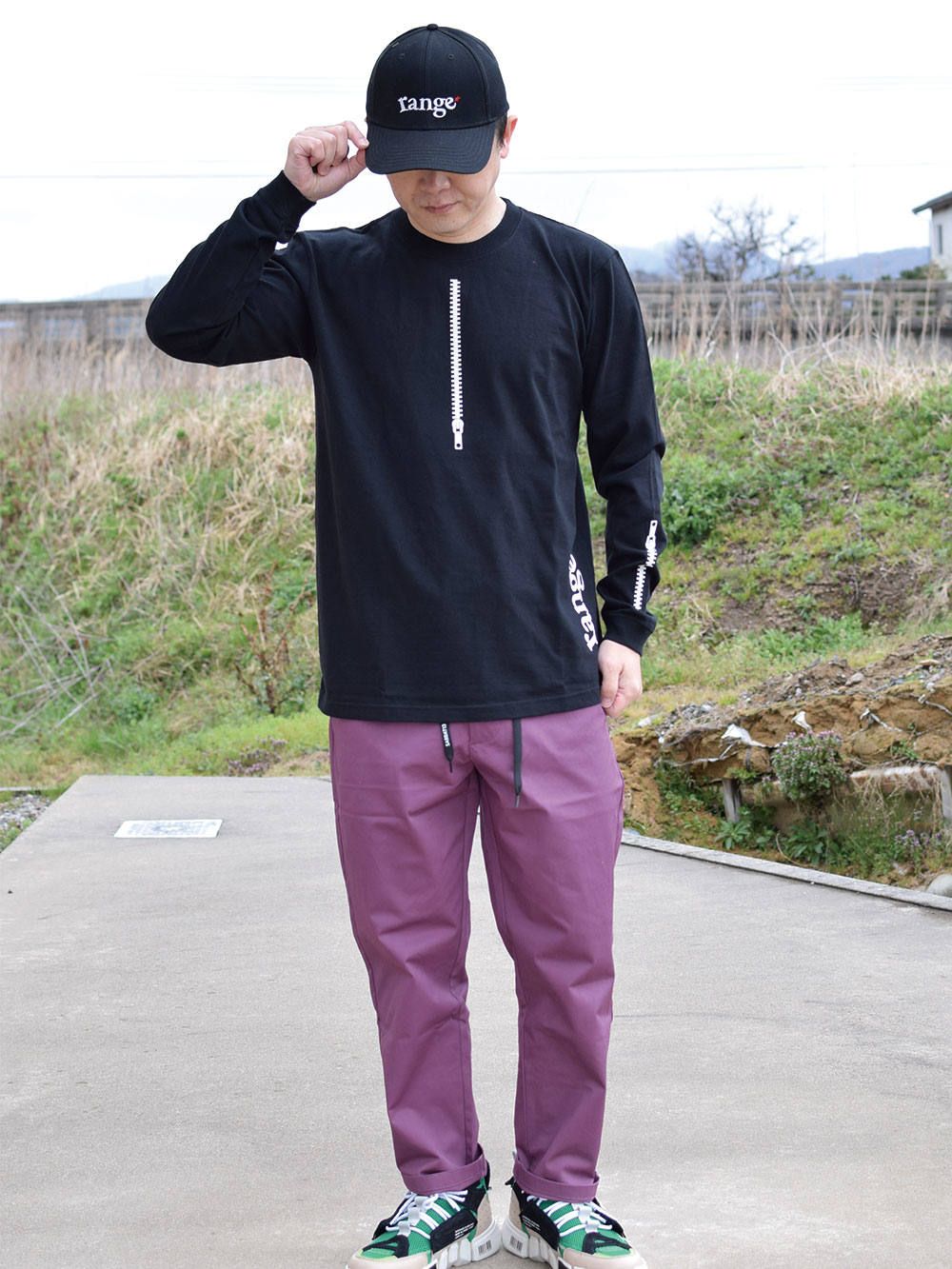 rg back side zipper L/S tee
