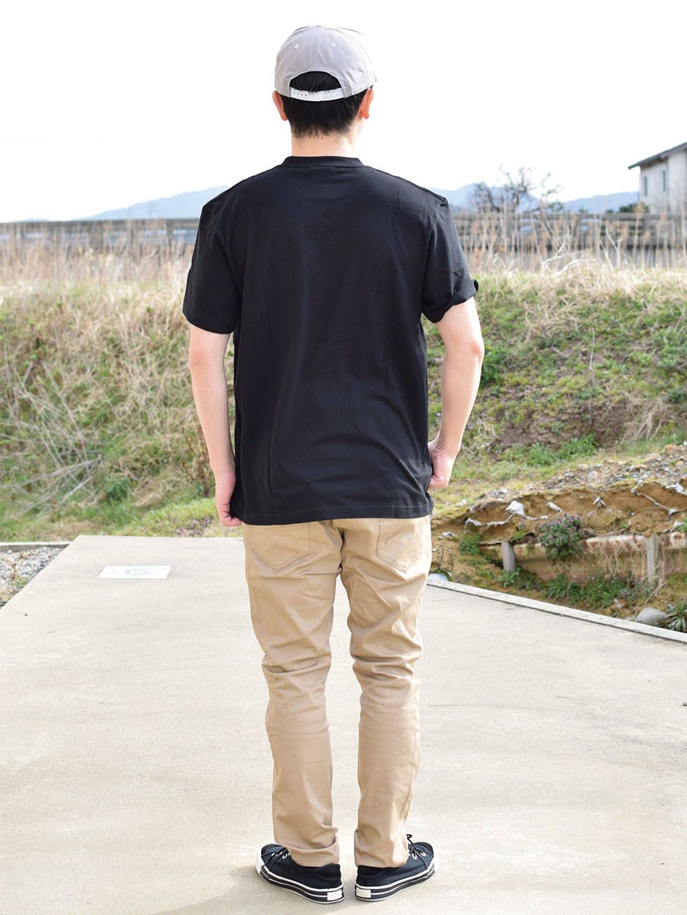 STICKER2 S/S TEE