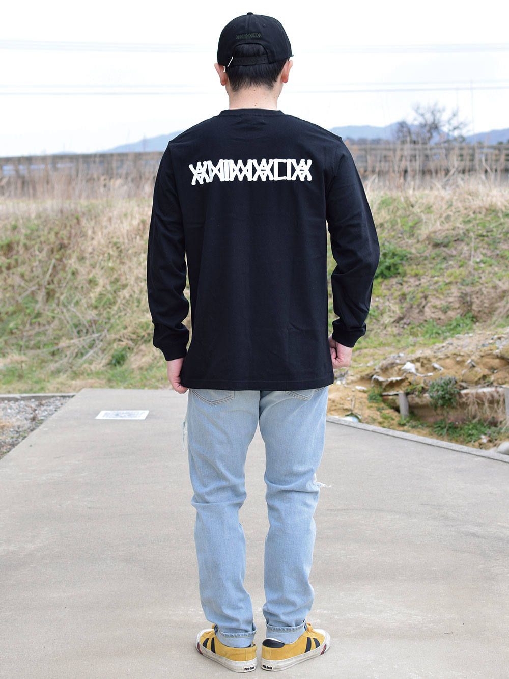 Classix-LOGO L/S Tee
