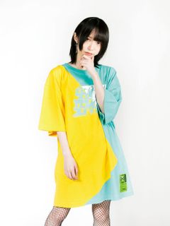 Cross Cut Missing “septum” T-shirt