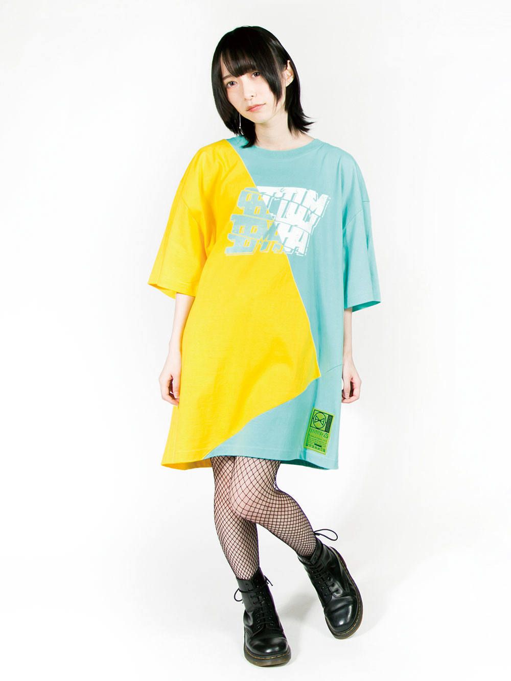 Cross Cut Missing “septum” T-shirt
