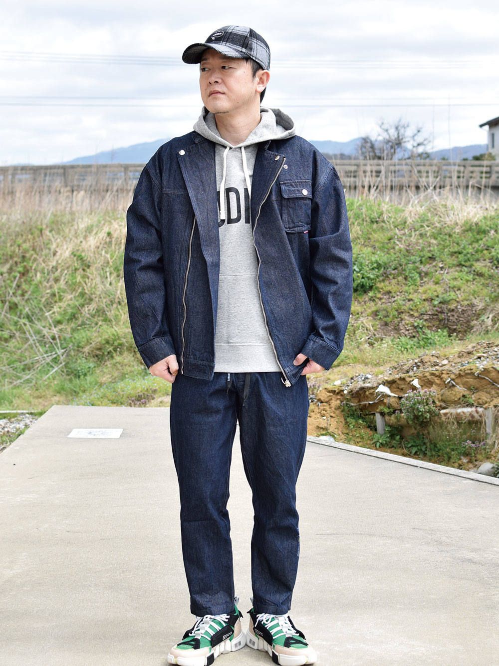 FLABBY DENIM-RIDERS