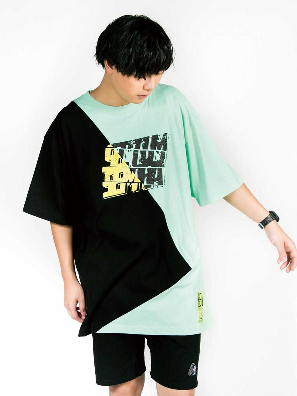 Cross Cut Missing “septum” T-shirt
