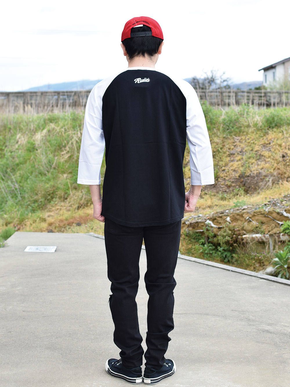SCRIPT RAGLAN-T
