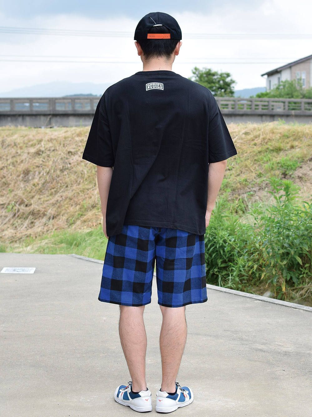 EMBER BIGSILHOUETTE-T