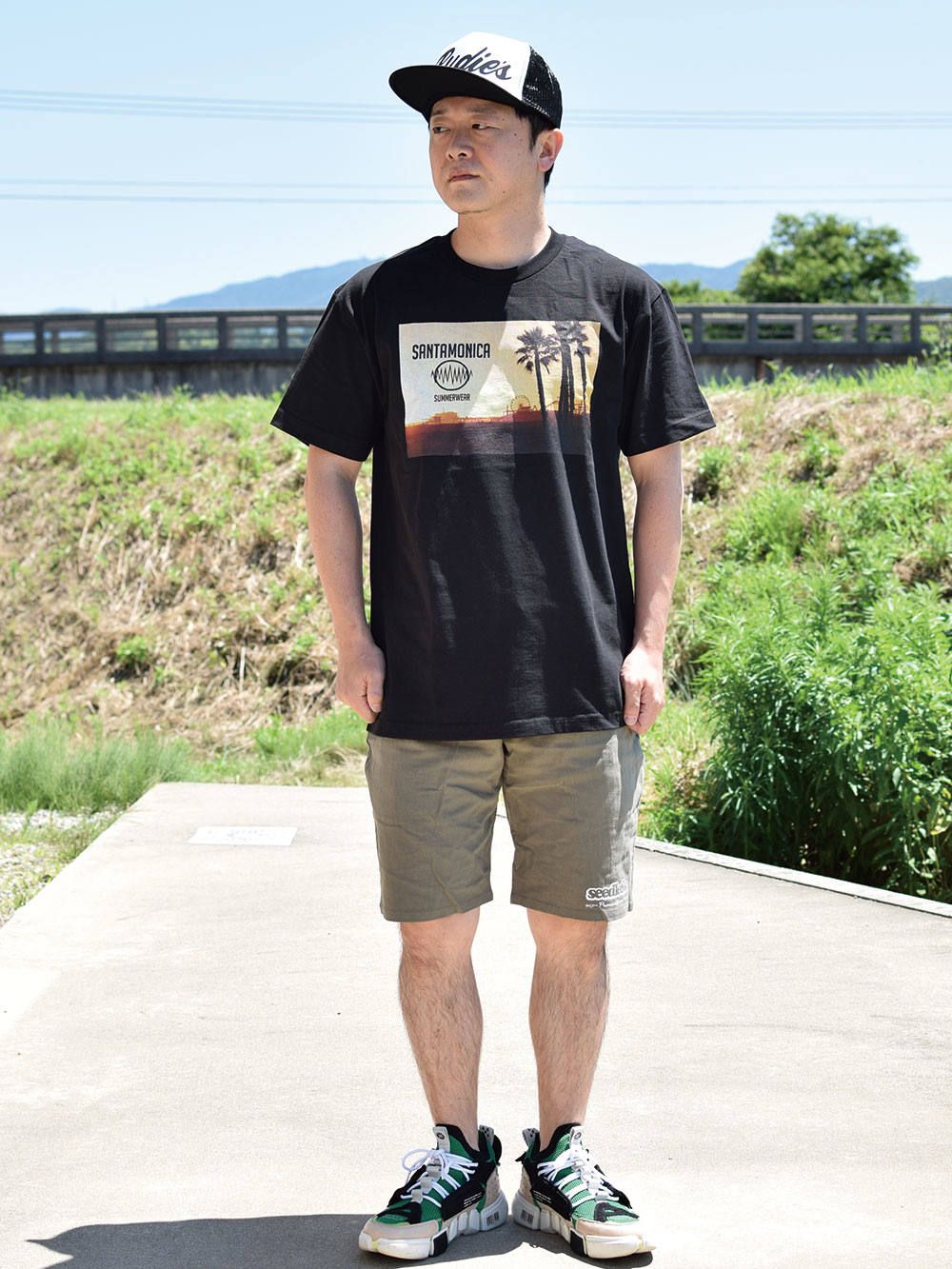 THE BEACH tee