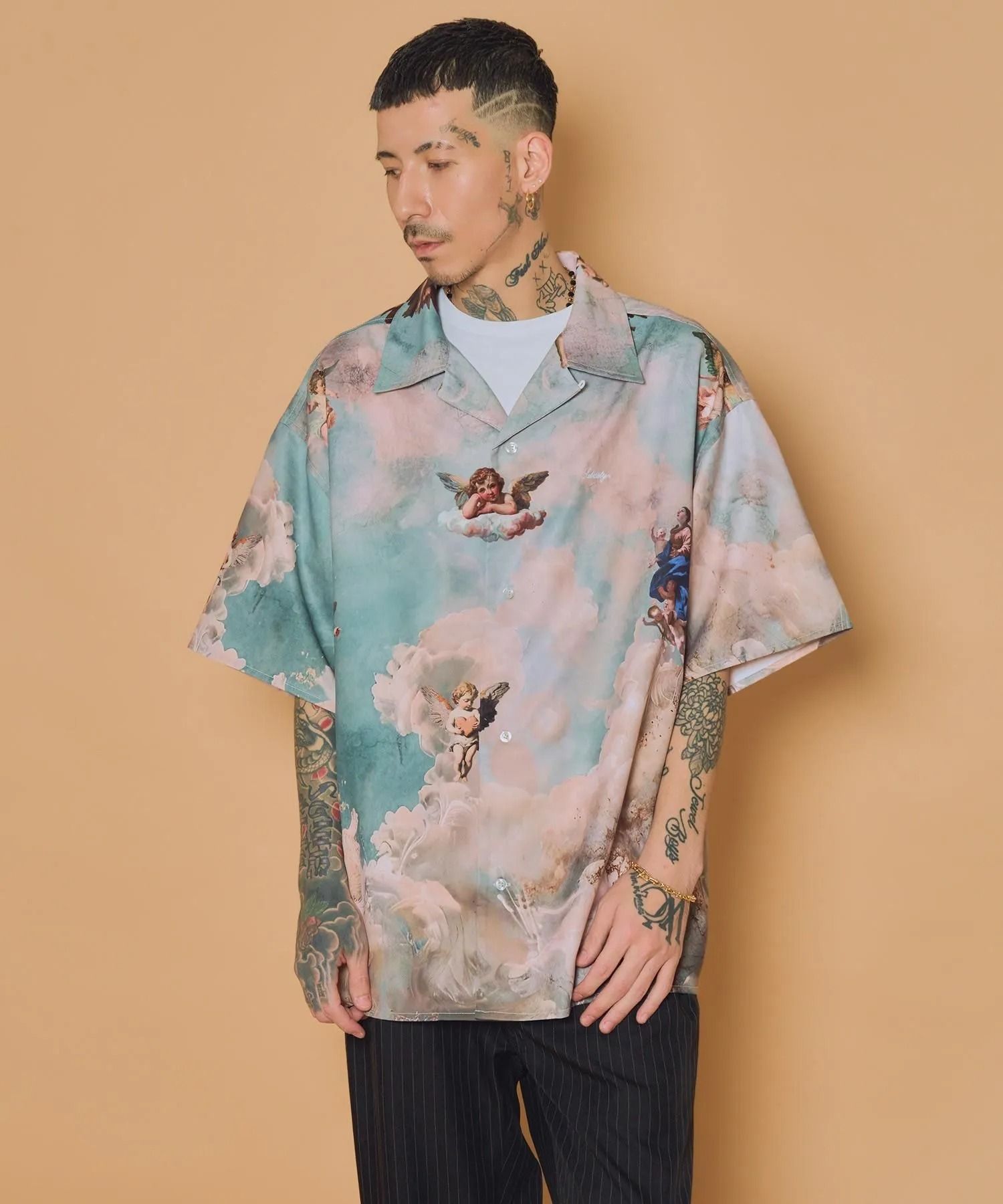 Essential open collar shirt