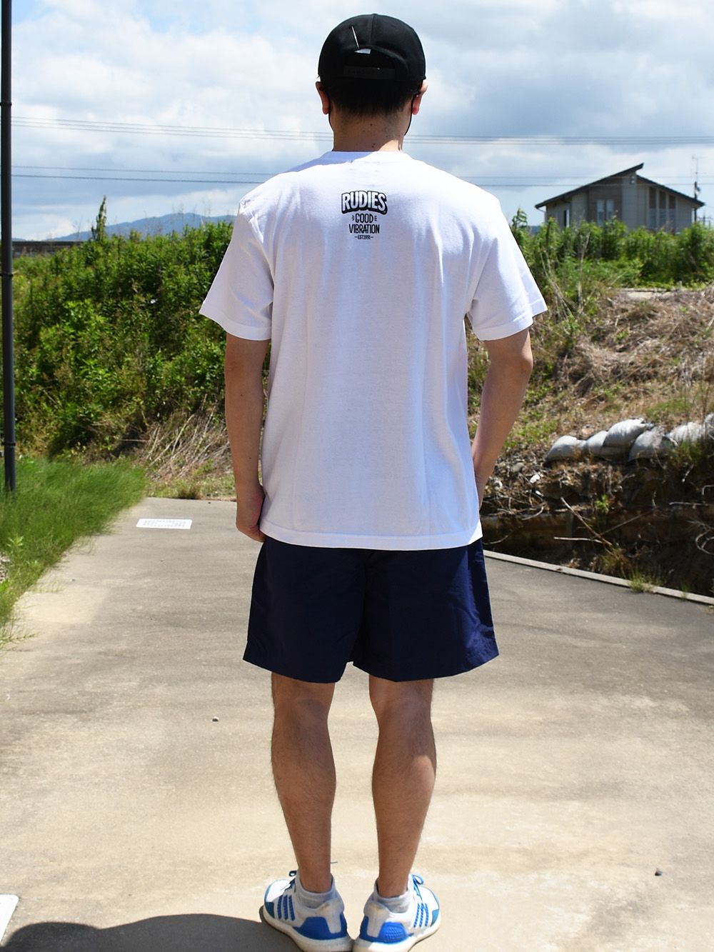 OMNIBUS-TEE