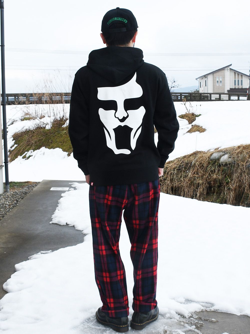 メタルアイツパーカ