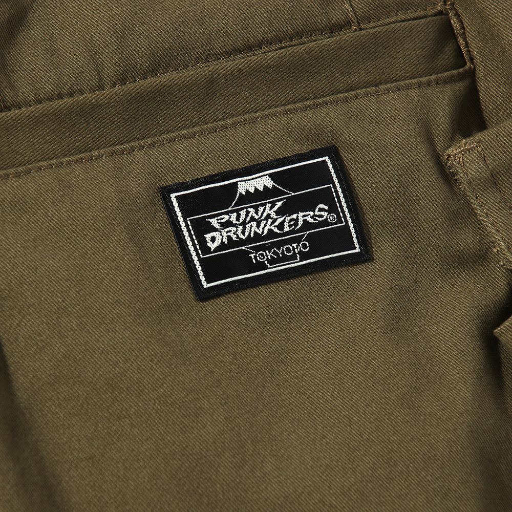 四角ロゴカーゴショーツ