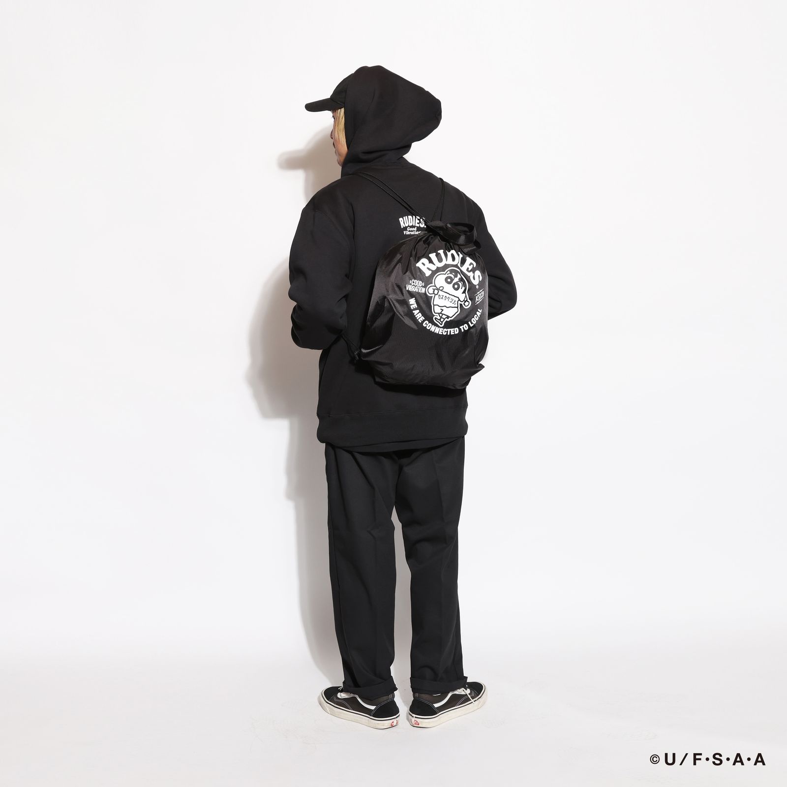 RUDIE'SxCRAYON SHINCHAN CIRCLEMOSH GYMSACK