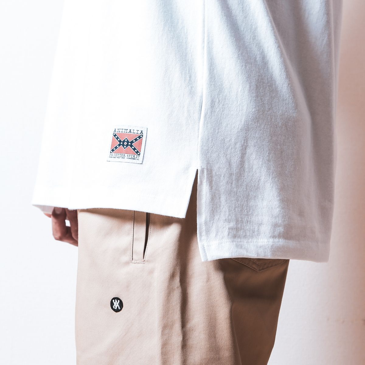O/E Big silhouette Tee S/S - NO MOFO WAR