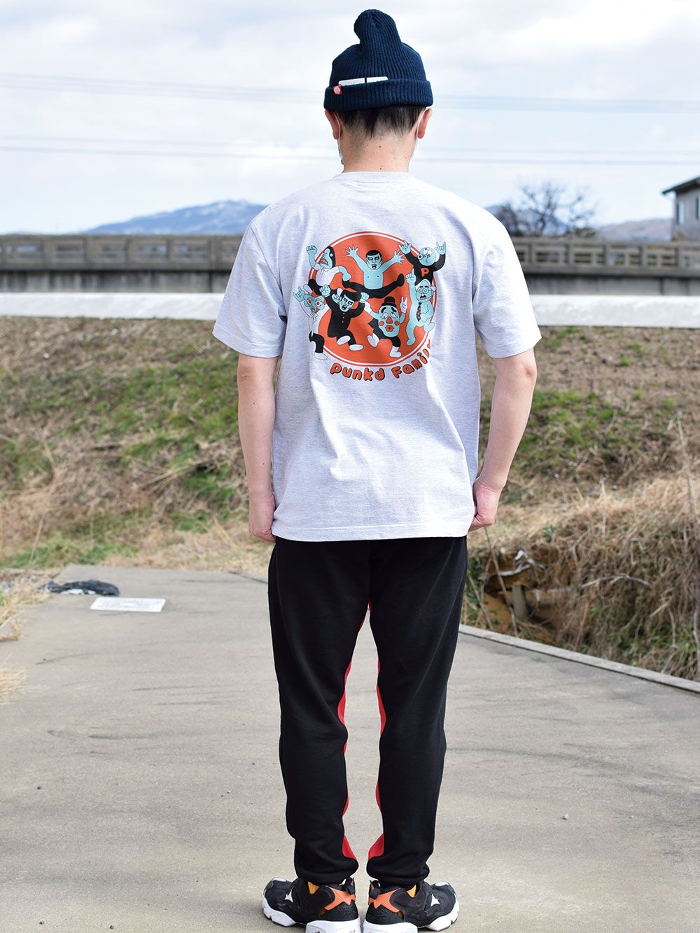 スロットパンツ