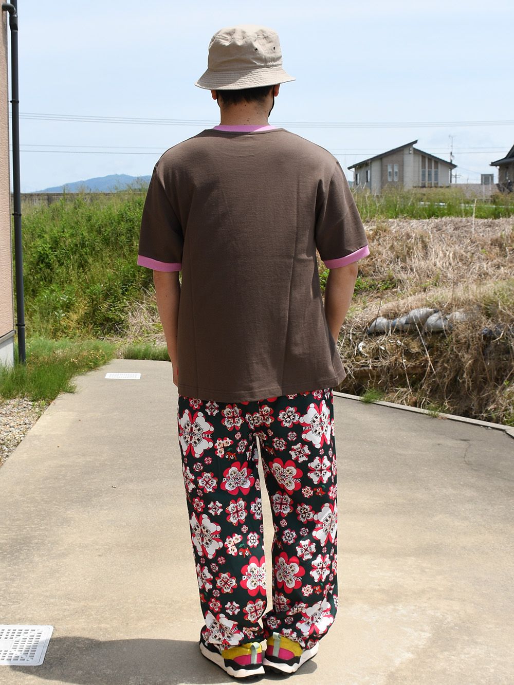 REVERSE LOGO RINGER-TEE