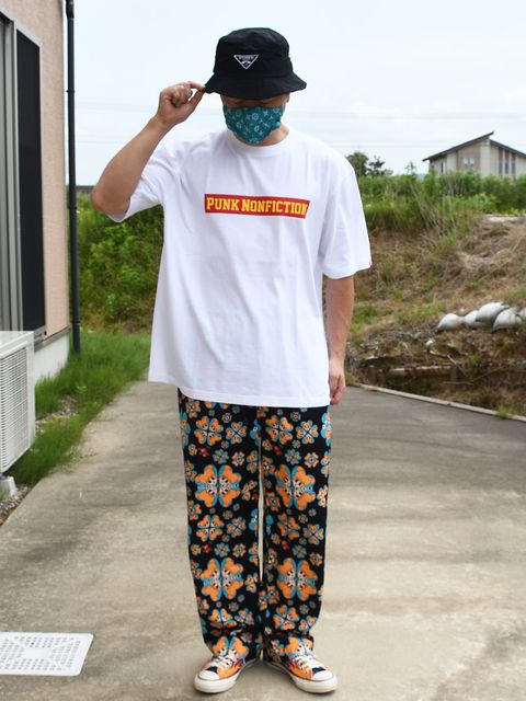 今季のメイングラフィックが人気のビッグシルエットTで登場！