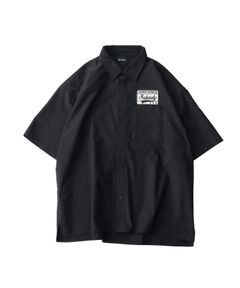 Square tail patch shirt