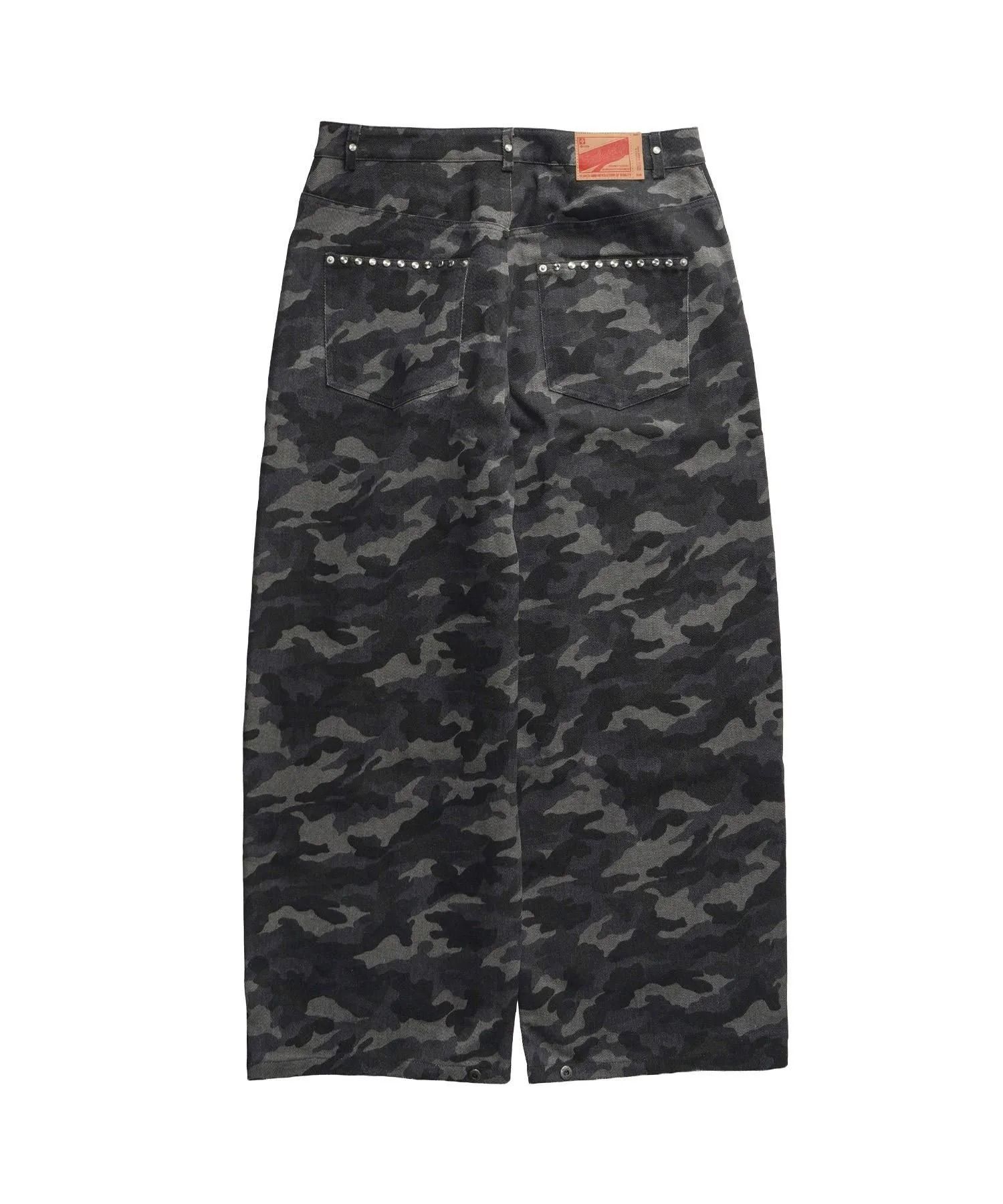 Camouflage baggy pants