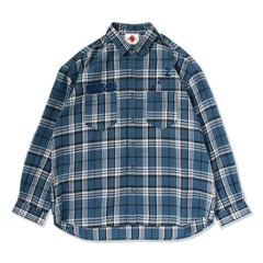 ポケットで寝るシャツ