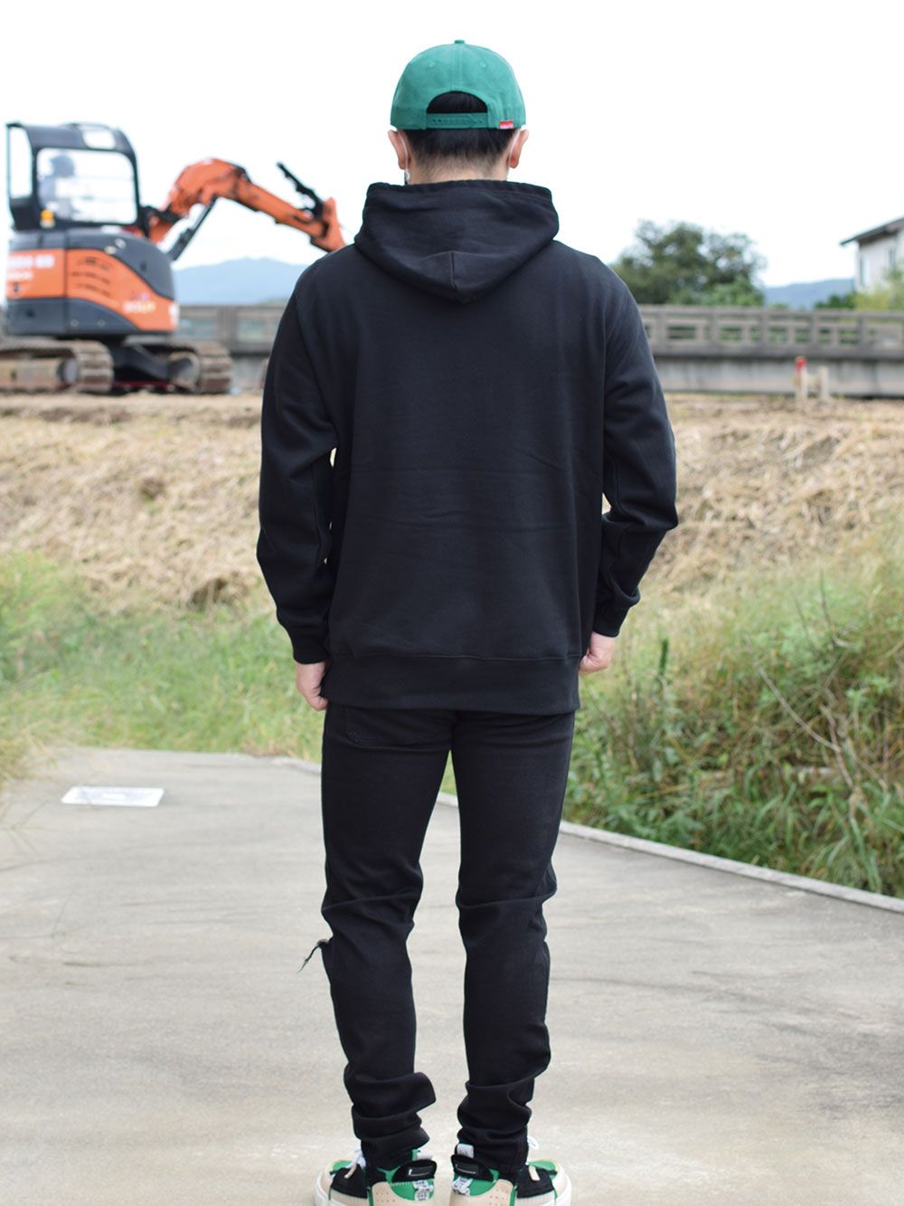 GHOSTLY-HOODIE
