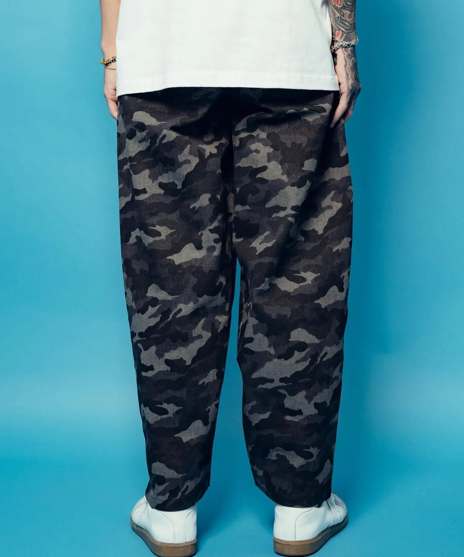 Camouflage baggy pants