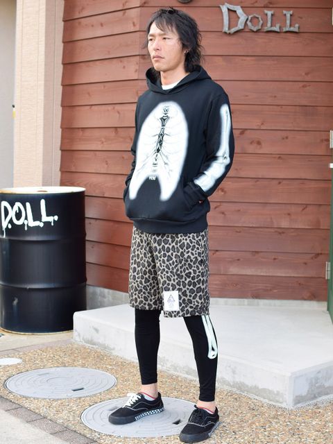 ホネ・・見えてますが?