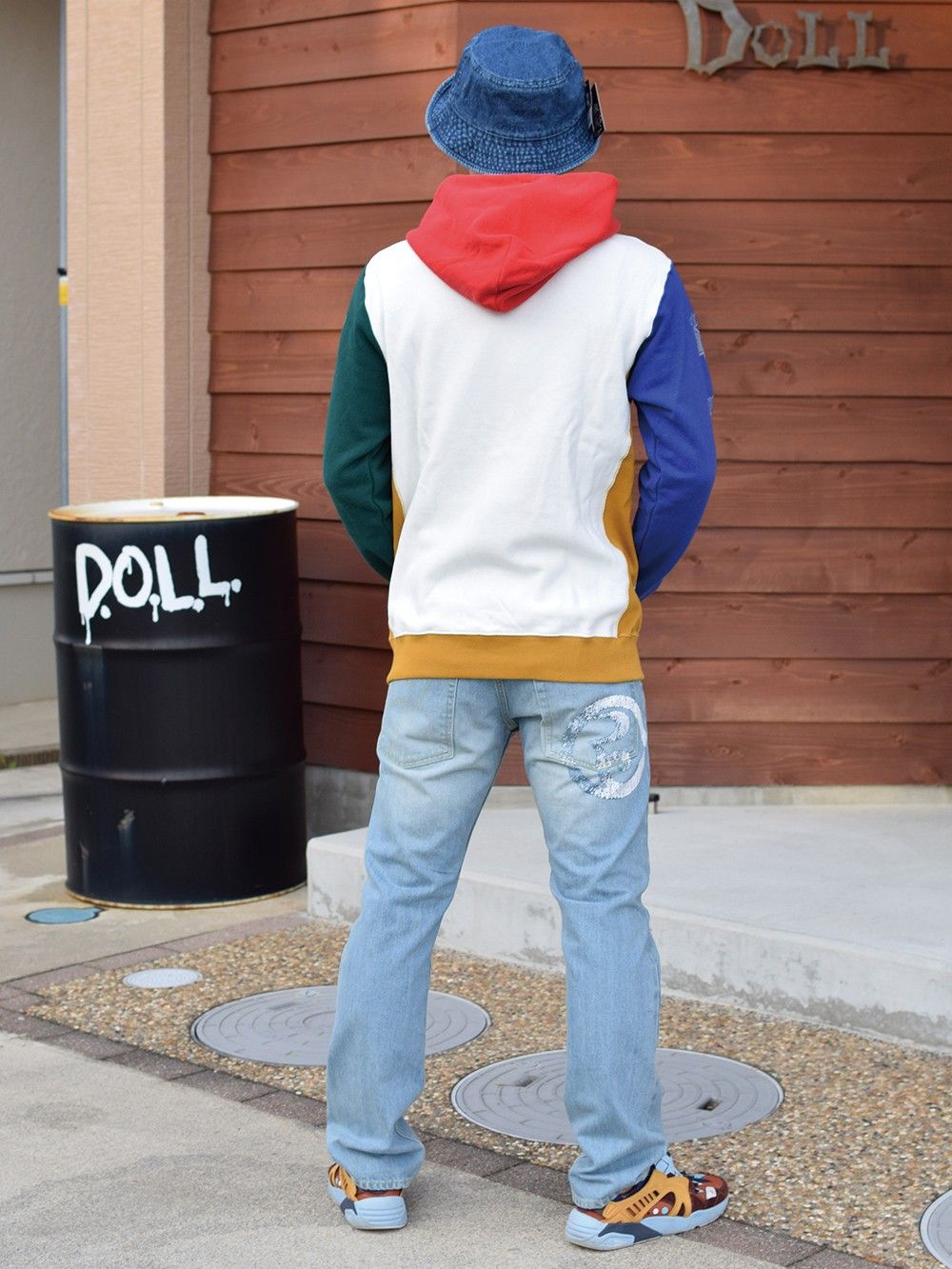 アウトドアなTHRASHER!