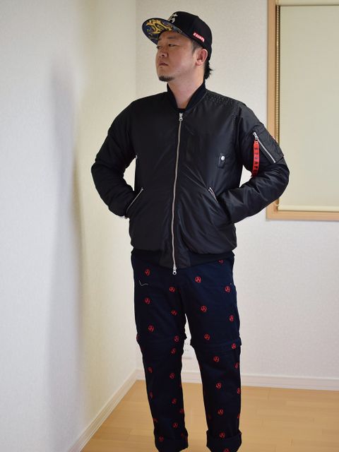 腕を合わせると・・