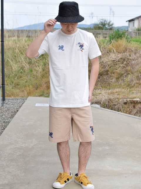 力の入りすぎないルードファッション