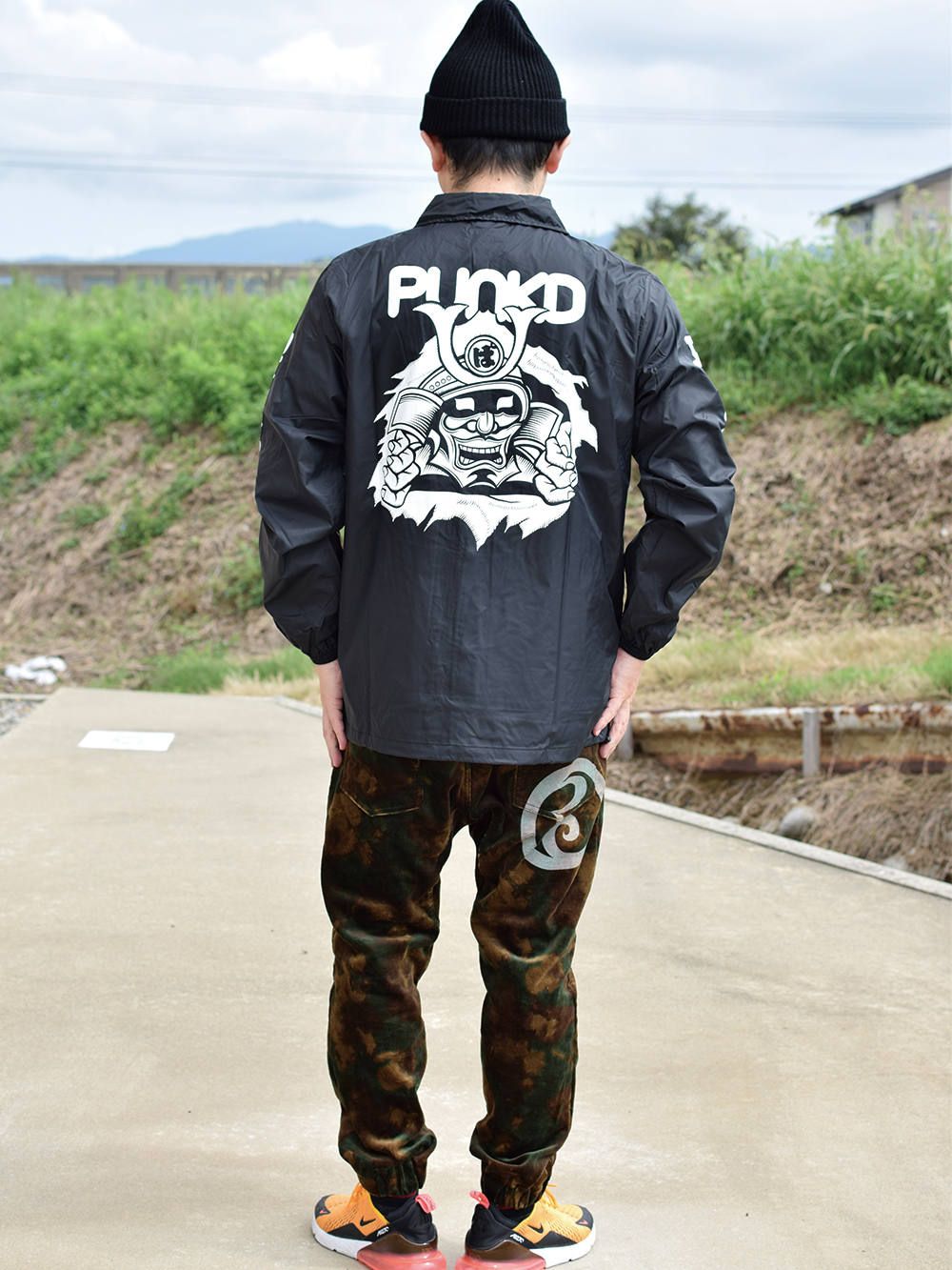 侍!