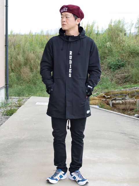 カジュアルすぎずフォーマルすぎず・・