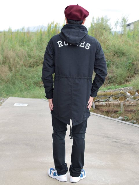 カジュアルすぎずフォーマルすぎず・・