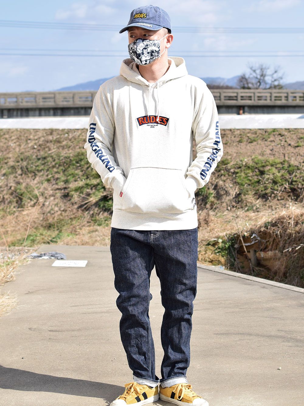 SLICK HOOD-SWEAT